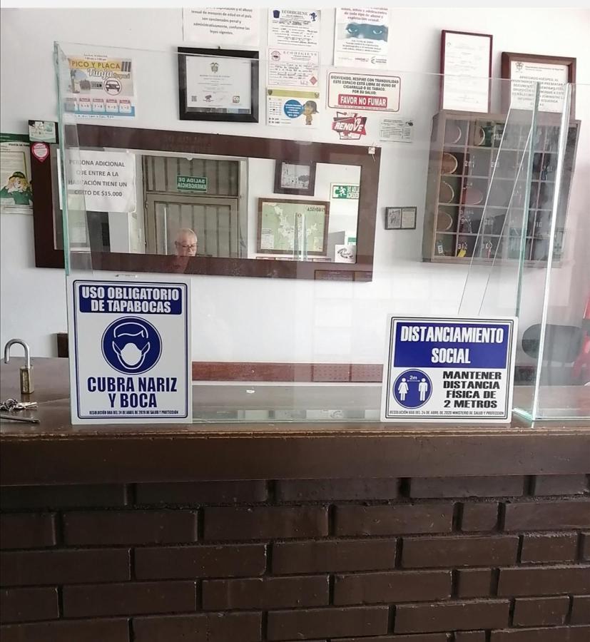 Hotel Consuelo Tunja Luaran gambar